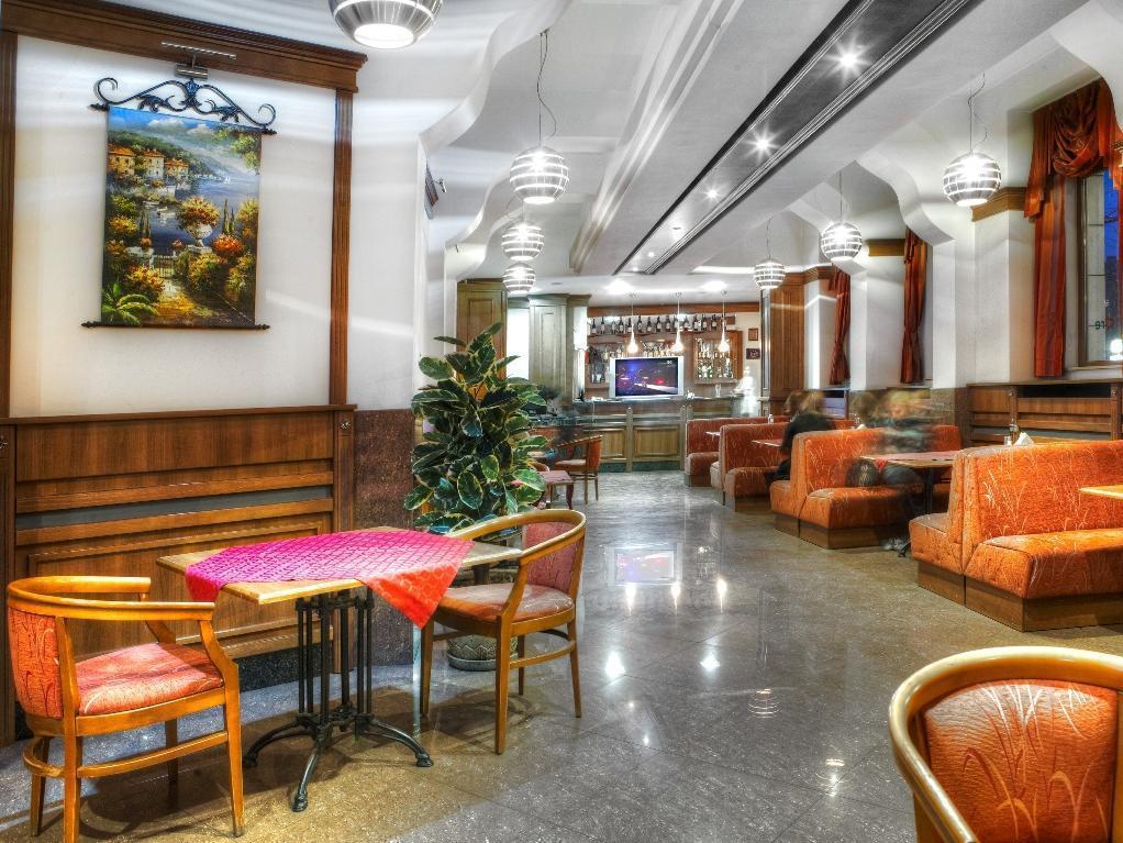 Maxim Boutique Hotel Sofia Exteriör bild